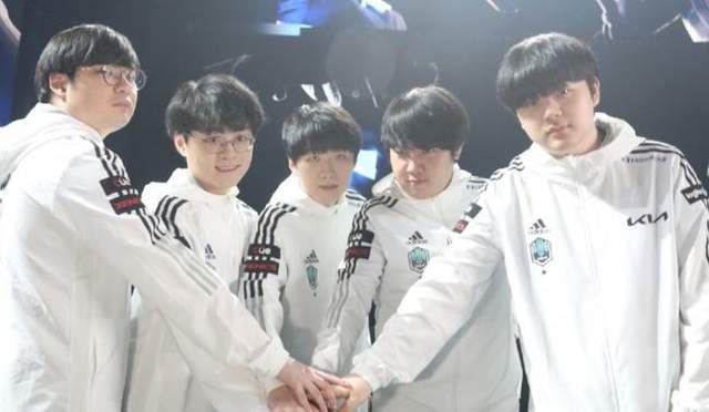 媒体的聚光 媒体的聚光