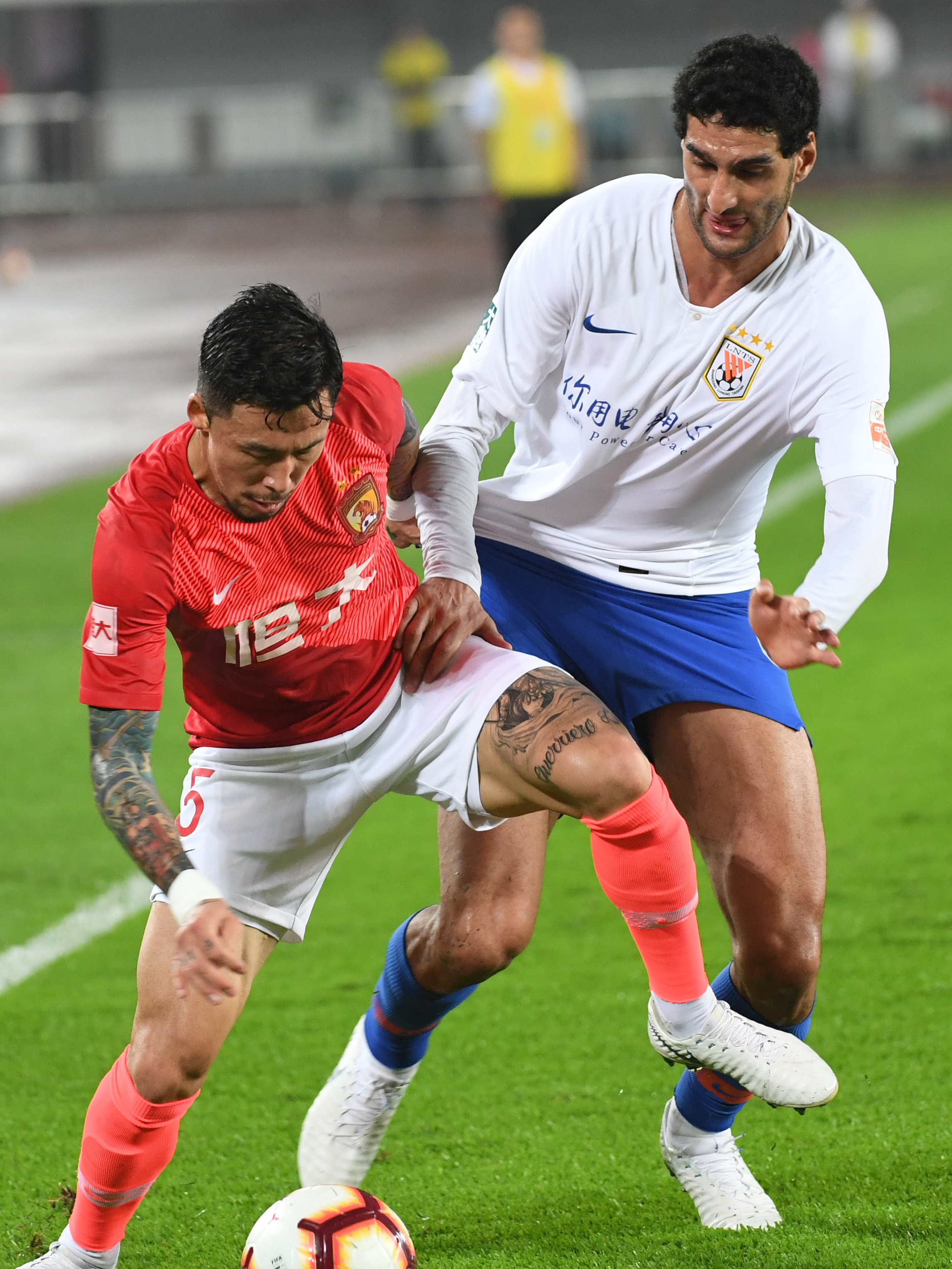 大步冲刺攻 大步冲刺攻